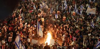 Ostaggi Hamas, Netanyahu al centro delle proteste: “Si dimetta”