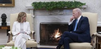 New York Times: “Biden e l’improbabile alleata Meloni, uniti per difendere Kiev”