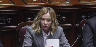 Ucraina, Meloni condanna elezioni farsa Putin e gela Macron: “No invio truppe”