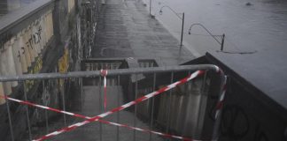 Torino, ferì studente lanciando bici da Murazzi: condannato a 10 anni