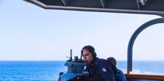Houthi, nave Duilio abbatte drone nel Mar Rosso. Crosetto: “Attacchi violano diritto internazionale”