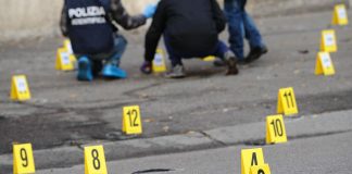 Sparatoria a Frosinone, l’ipotesi: scontro per il controllo dello spaccio