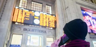 Sciopero treni oggi e domani, possibili ritardi e cancellazioni: orari e fasce di garanzia
