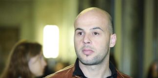 Strage di Erba, parla Azouz: “Revisione è mia rivincita”