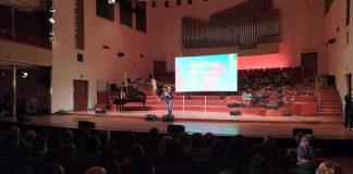Concerto con musicisti affetti da sordità, a Torino la musica senza barriere