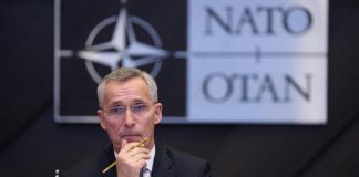 Ucraina, Stoltenberg: “Poche munizioni da Nato e Russia avanza”