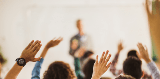 Scuola, il pediatra: “Proposta Valditara favorisce conoscenza e integrazione”