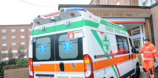 Mantova: cade dalla bicicletta e batte la testa, ferito un 15enne