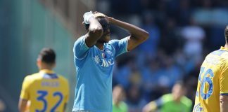 Napoli-Frosinone 2-2, doppietta di Cheddira frena gli azzurri