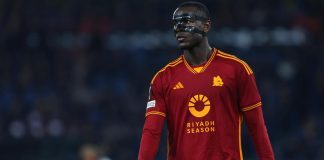 Udinese-Roma, malore per Ndicka: partita sospesa