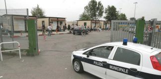 Roma, la denuncia di una 14enne: “Drogata e vessata nel campo nomadi”