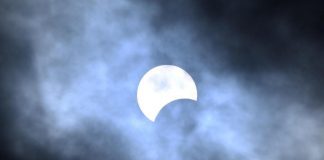 Eclissi solare totale, oltre 4 minuti di buio in Texas