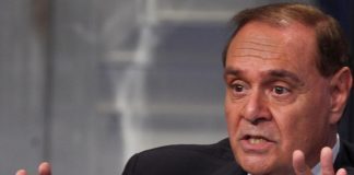 Mastella: “Mi ha associato a mafia, querelo Calenda. E’ pariolino viziato”