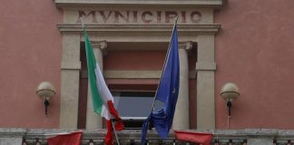Una intimidazione ogni 28 ore, ecco il report sugli ‘Amministratori sotto tiro’