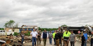 Tornado si abbatte sull’Oklahoma, almeno 4 morti tra cui un neonato – Video
