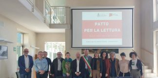 Curtatone sottoscrive il Patto per la Lettura. Crivelli e Riccadonna: “Sinergie per diffondere cultura”