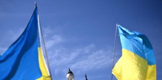 Ucraina, Biden: “Subito armi a Kiev”. Missili Atacms già inviati in segreto