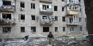 Ucraina, 6 morti e 10 feriti in attacco russo a Kharkiv