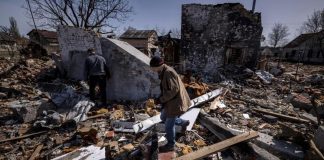 Ucraina, serie di raid russi: morti e feriti. Kiev: “Intercettati 4 droni Shahed”