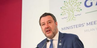 Salvini “Ci vuole più Italia in Europa, poteri forti non ci amano”
