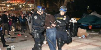 Usa, decine di arresti al Campus Ucla. Biden “Rispetto proteste, ma no violenze”