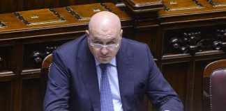 Crosetto “L’Italia non parteciperà a eventuale intervento in Ucraina”