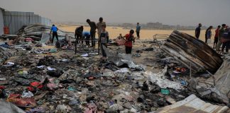 Nuovo raid israeliano su Rafah, 16 morti