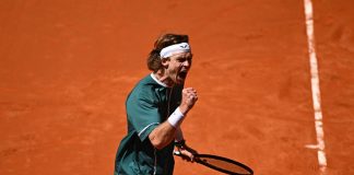 Rublev batte Alcaraz, sorpresa nei quarti di Madrid