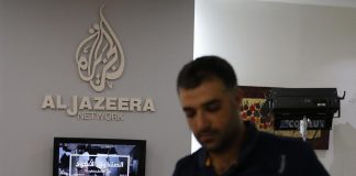Israele ‘spegne’ al-Jazeera, la tv: “Decisione criminale”