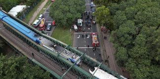 Scontro tra treni, almeno 60 feriti a Buenos Aires