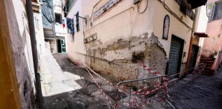 Terremoto Campi Flegrei, scossa 3.4. Oggi vertice a Palazzo Chigi