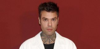 Fedez non parteciperà alla prima puntata dello show Cattelan su Rai2: “Motivi di salute”