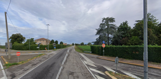 Scontro tra auto e furgoncino: i guidatori di 93 e 70 anni in ospedale