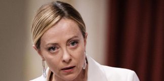 Meloni: “Lanceremo un piano d’azione sull’intelligenza artificiale”