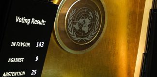 Palestina membro delle Nazioni Unite, passa la risoluzione: Israele fa a pezzi la Carta Onu