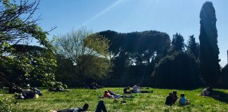 Fine settimana con sole poi Italia divisa tra caldo rovente e nubifragi