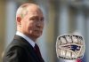 “Putin, ridacci l’anello”: i campioni Nfl e il furto del 2005