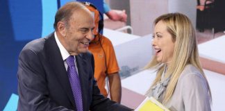 Confronto tv Meloni-Schlein, fonti Pd: “Premier ha voluto Vespa, giochiamo fuori casa”