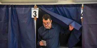 Salvini “Lega viva e vivace. Bossi vota un altro partito? Stranezze”