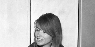 Morta la cantante francese Françoise Hardy, icona degli anni Sessanta