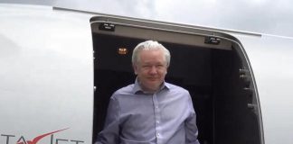 Assange, volo privato costa mezzo milione di dollari: “Servono soldi, donate”