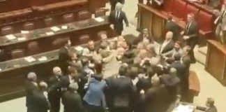 Autonomia e rissa alla Camera, Donno: “So benissimo chi mi ha colpito”