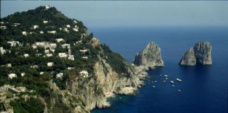Capri, tornano acqua e turisti sull’isola: revocata ordinanza