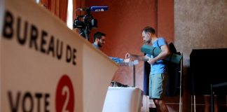Francia, è il giorno delle elezioni legislative anticipate: al voto dopo il flop di Macron
