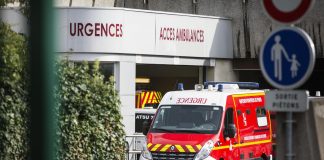 Francia, auto contro gruppo bambini in bici: 7 feriti di cui 3 gravi