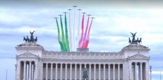 Festa della Repubblica, Mattarella ha reso omaggio all’Altare della Patria: ora la parata