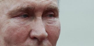 Russia, il messaggio di Putin: “Possiamo rivedere la dottrina nucleare”