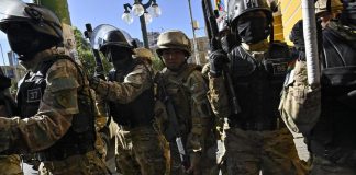 Tentato golpe in Bolivia, militari irrompono nel palazzo del governo