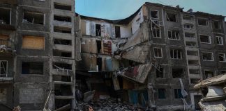 Ucraina, Cremlino: “Putin non rifiuta negoziati, ma no accordi con Zelensky”