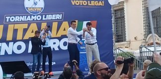Vannacci sul palco con Salvini insiste: “Il dado è tratto, fate una ‘decima’ su simbolo Lega”